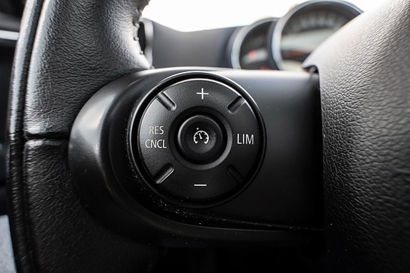 MINI Countryman Cooper SE 19 of 28