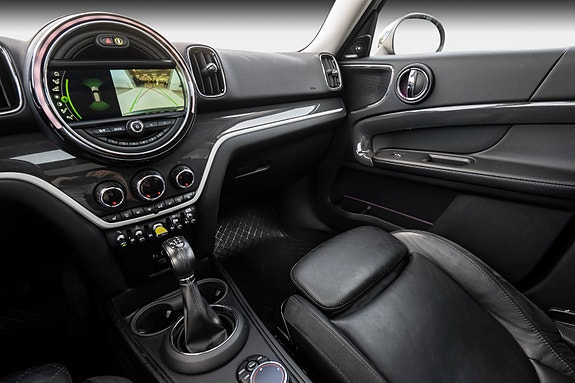 MINI Countryman Cooper SE 18 of 28