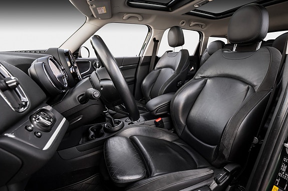 MINI Countryman Cooper SE 8 of 28