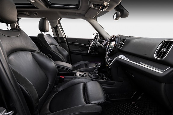 MINI Countryman Cooper SE 24 of 28