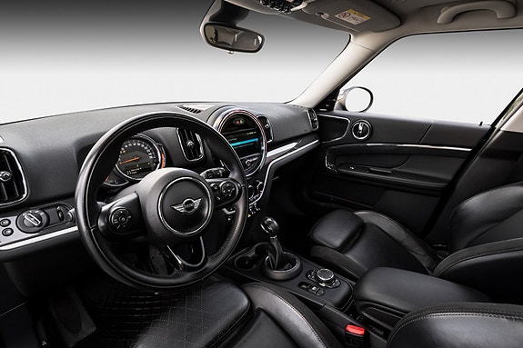 MINI Countryman Cooper SE 10 of 28
