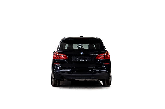 BMW 225xe 7 of 30