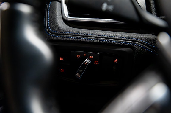 BMW 225xe 30 of 30