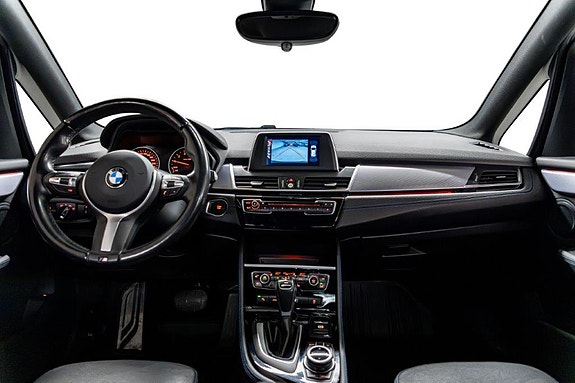 BMW 225xe 4 of 30