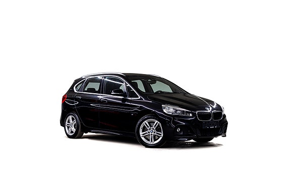 BMW 225xe 10 of 30