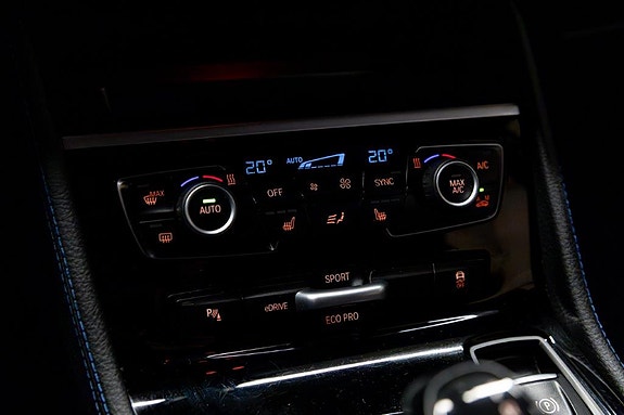 BMW 225xe 24 of 30
