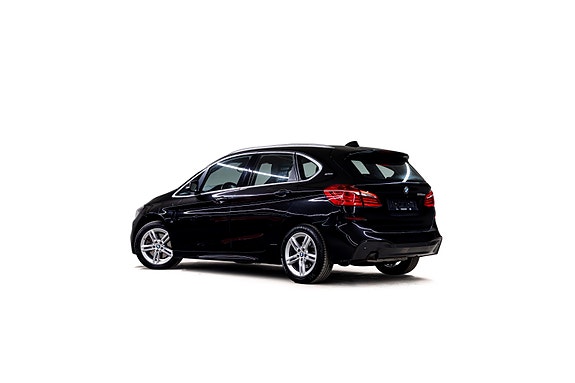 BMW 225xe 12 of 30