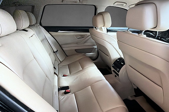 BMW 520d 14 of 30