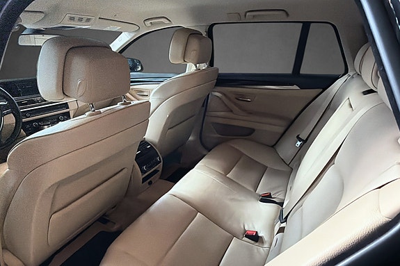 BMW 520d 12 of 30