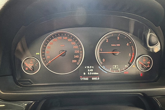 BMW 520d 18 of 30