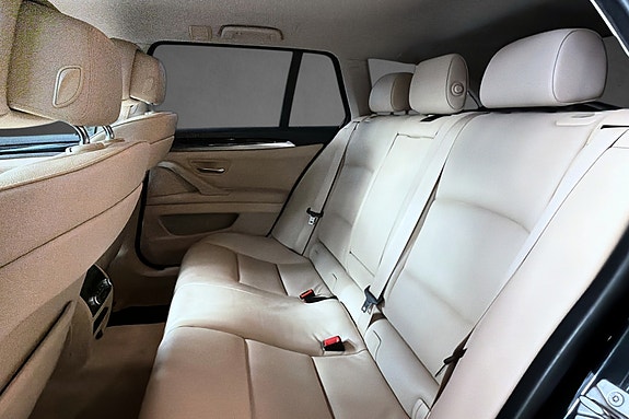 BMW 520d 11 of 30