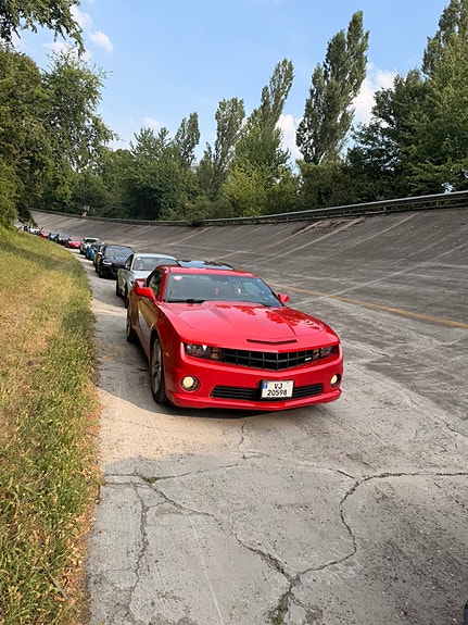 Chevrolet Camaro 14 of 30
