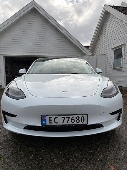 Tesla Model 3 4 of 22