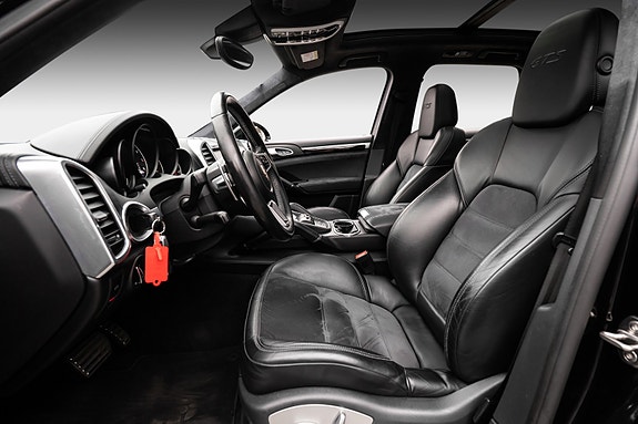 Porsche Cayenne GTS 10 of 30