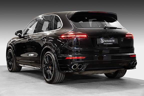 Porsche Cayenne GTS 4 of 30