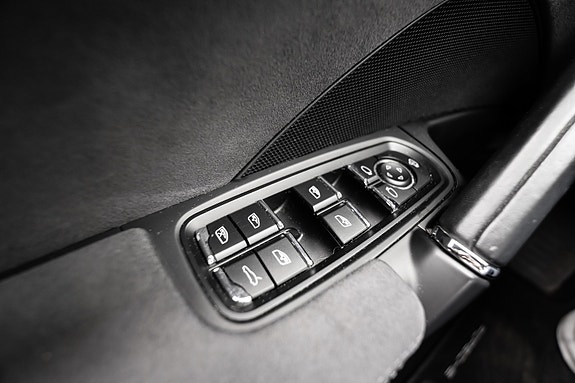 Porsche Cayenne GTS 24 of 30
