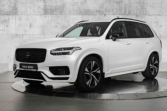 Volvo XC90 5 of 30