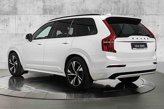 Volvo XC90 6 of 30