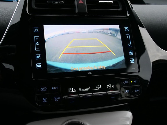 Toyota Prius 20 of 24
