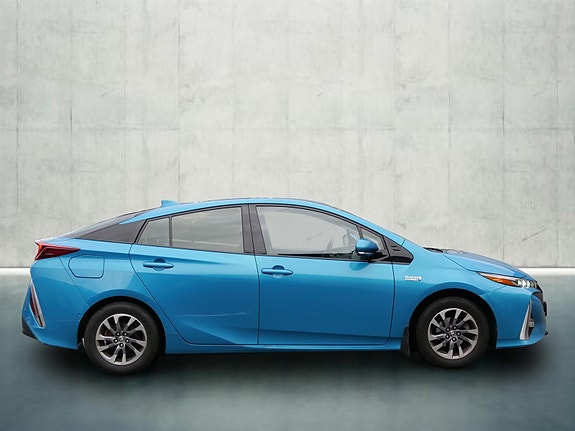 Toyota Prius 6 of 24