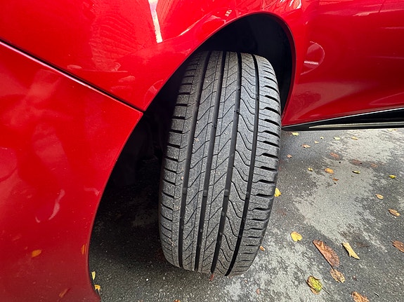 Renault Clio IV 17 of 19