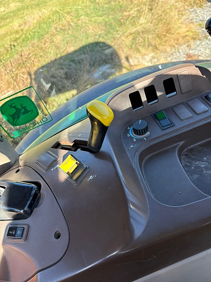 John Deere 5720 9 of 16