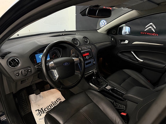 Ford Mondeo 15 of 26