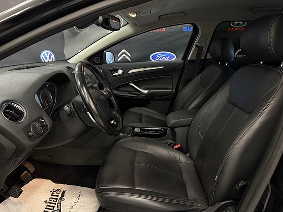 Ford Mondeo 18 of 26