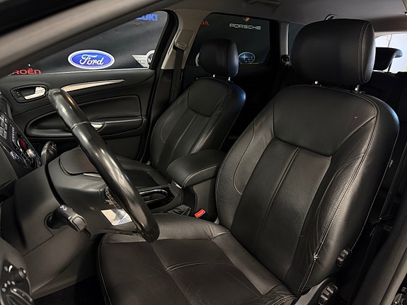 Ford Mondeo 17 of 26