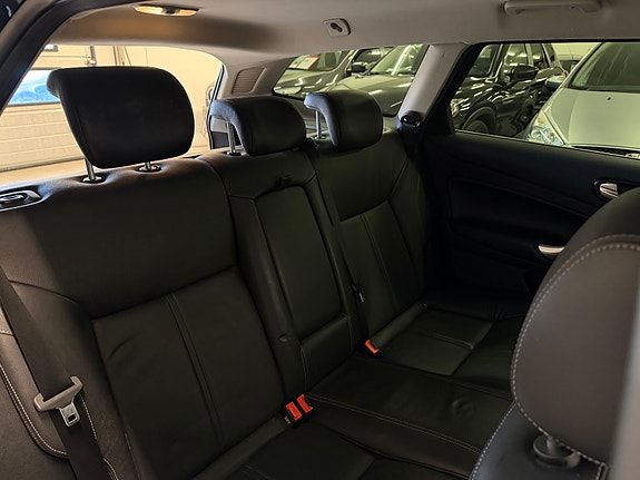 Ford Mondeo 24 of 26