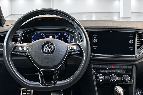 Volkswagen T-Roc 9 of 12
