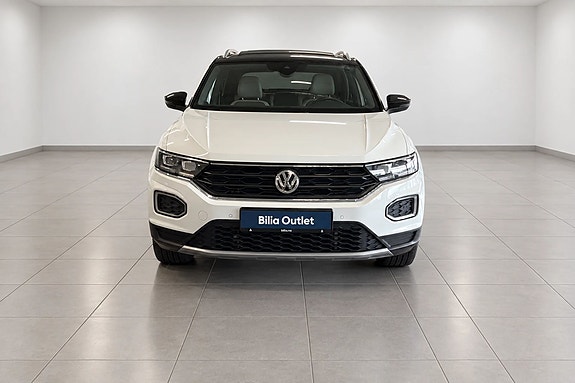Volkswagen T-Roc 3 of 12