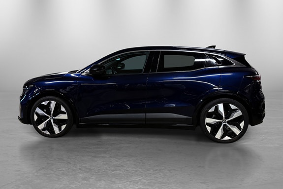 Renault Megane E-Tech 13 of 30