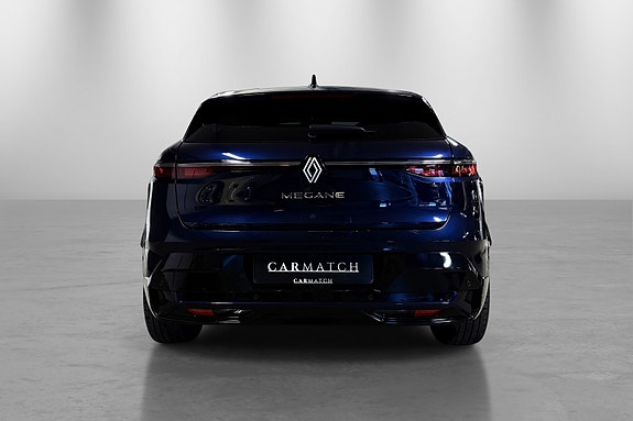 Renault Megane E-Tech 10 of 30