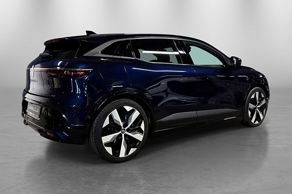 Renault Megane E-Tech 8 of 30