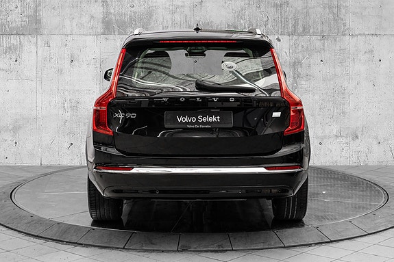 Volvo XC90 7 of 30