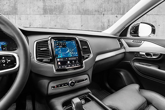 Volvo XC90 12 of 30
