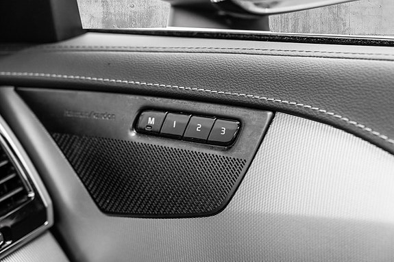 Volvo XC90 17 of 30