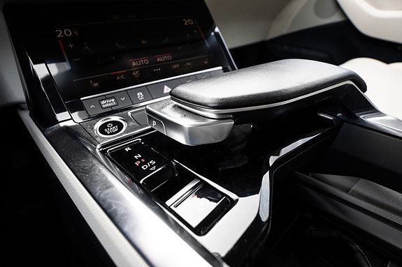 Audi e-tron 20 of 30