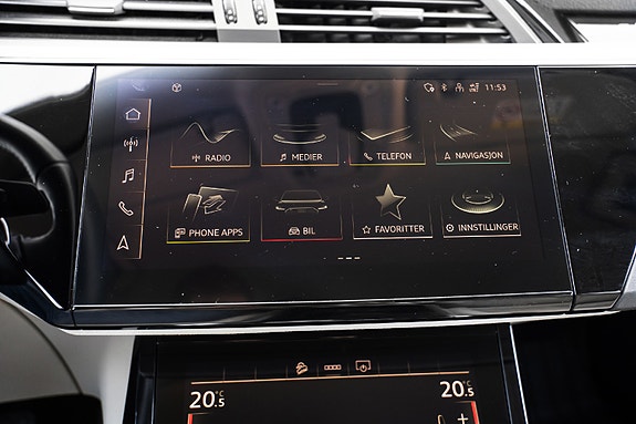 Audi e-tron 16 of 30