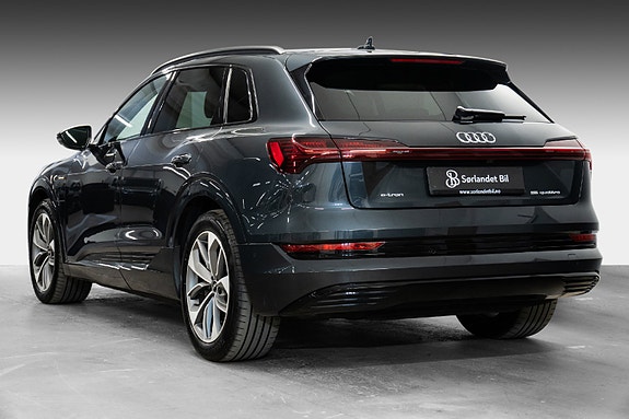 Audi e-tron 5 of 30