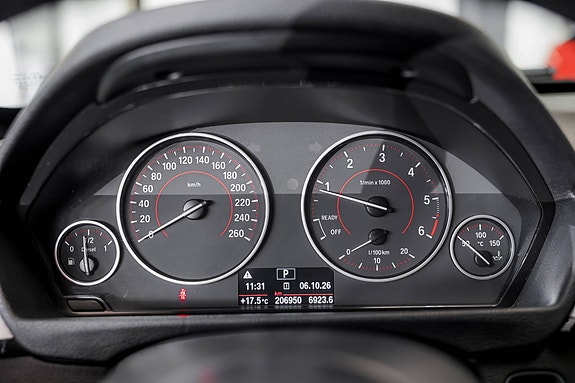 BMW 320d 18 of 30