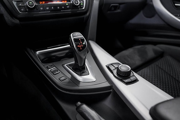 BMW 320d 21 of 30