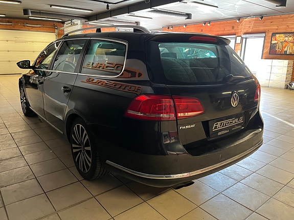 Volkswagen Passat 10 of 27