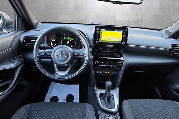 Toyota Yaris Cross 10 of 20