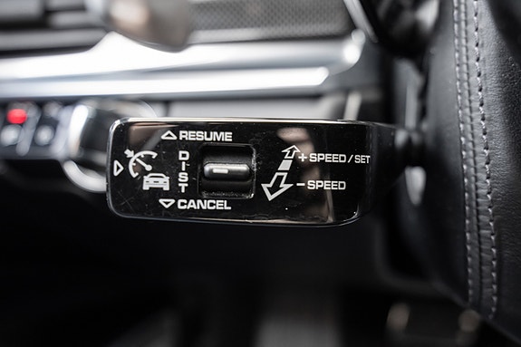 Porsche Panamera Turbo 26 of 30