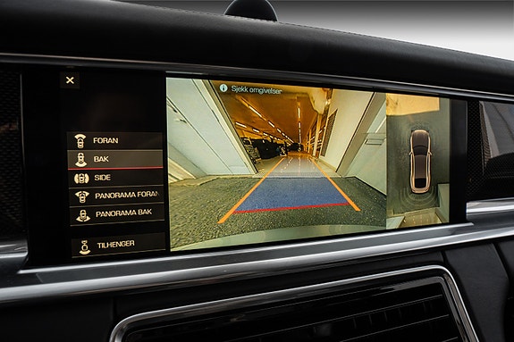 Porsche Panamera Turbo 18 of 30