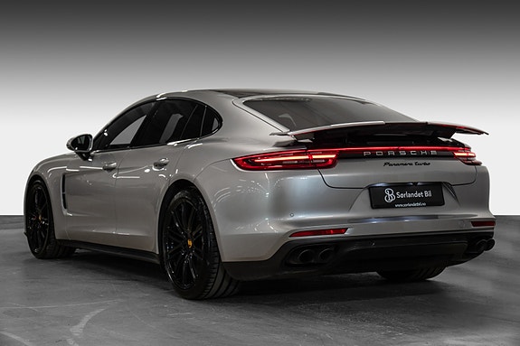 Porsche Panamera Turbo 4 of 30