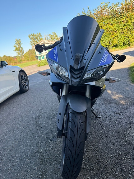 Yamaha YZF-R 125 7 of 9