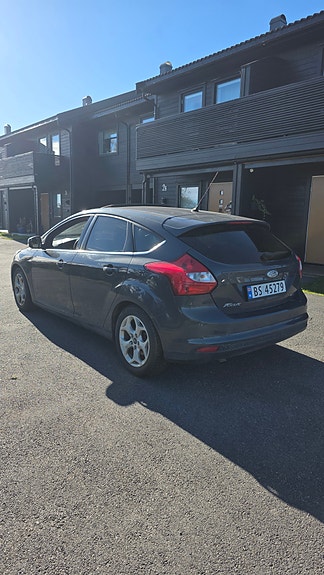 Ford Focus 7 of 23